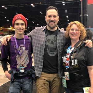 Meet your Posher, Alyson